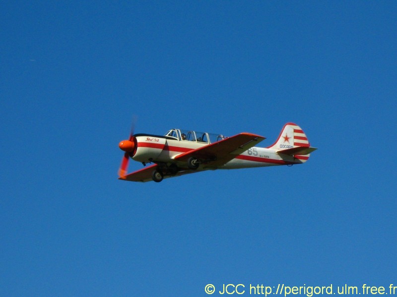 YAK 52_4681.jpg